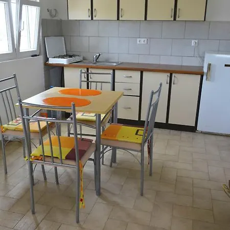 Ida Apartment